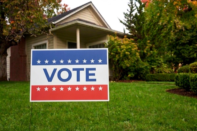 Vote Polybag Yard Sign