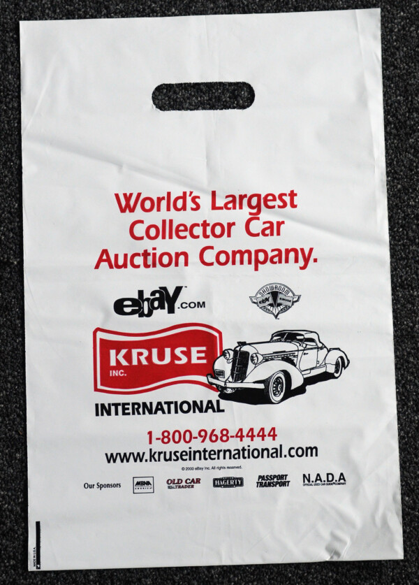 Traditional Die Cut Handle Bags Example Product Traditional Die Cut Handle Bags Example Product